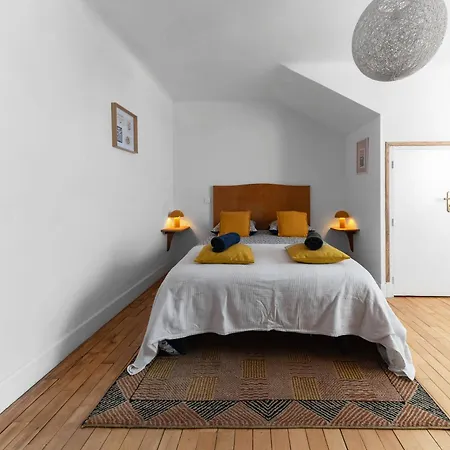 Vakantiehuis Maison Louis - Maison 3 Sur 2 Niveaux, Coeur De Vichy