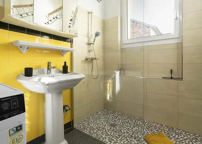 Maison Louis - Maison 3 Sur 2 Niveaux, Coeur De Holiday home Vichy